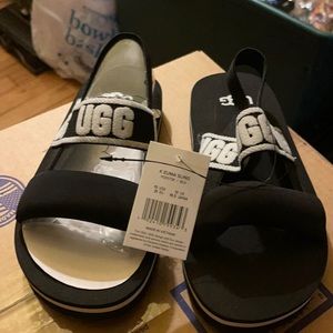 Ugg Child Sandal